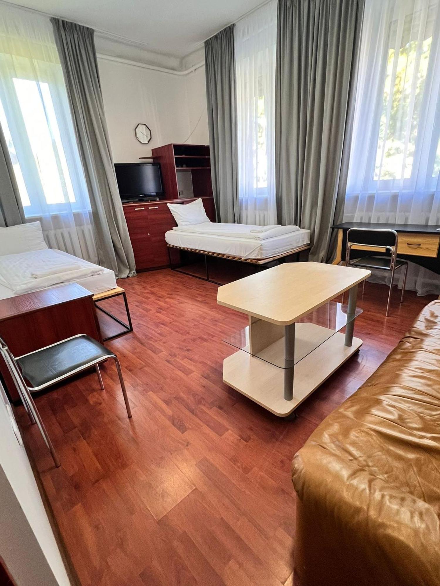 Klaipeda Inn Private Parking And Kitchen Екстер'єр фото