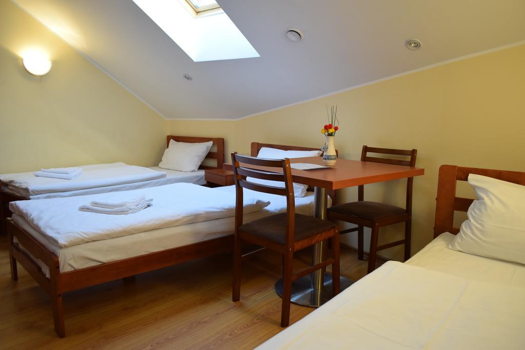 Klaipeda Inn Private Parking And Kitchen Екстер'єр фото