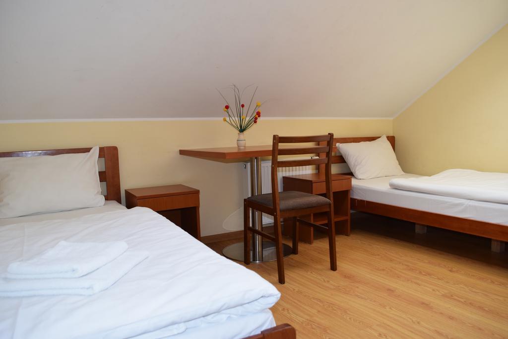 Klaipeda Inn Private Parking And Kitchen Екстер'єр фото